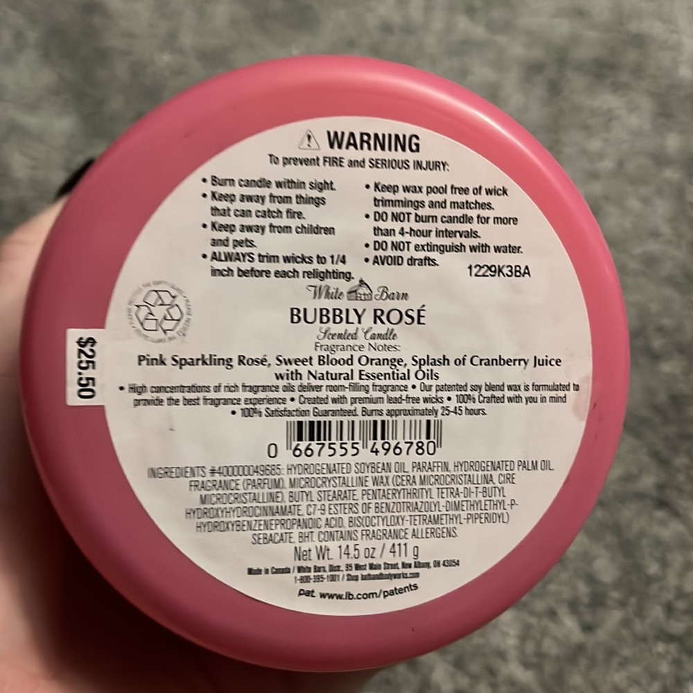 Bubbly Rosé white barn candle - Picture 3 of 3